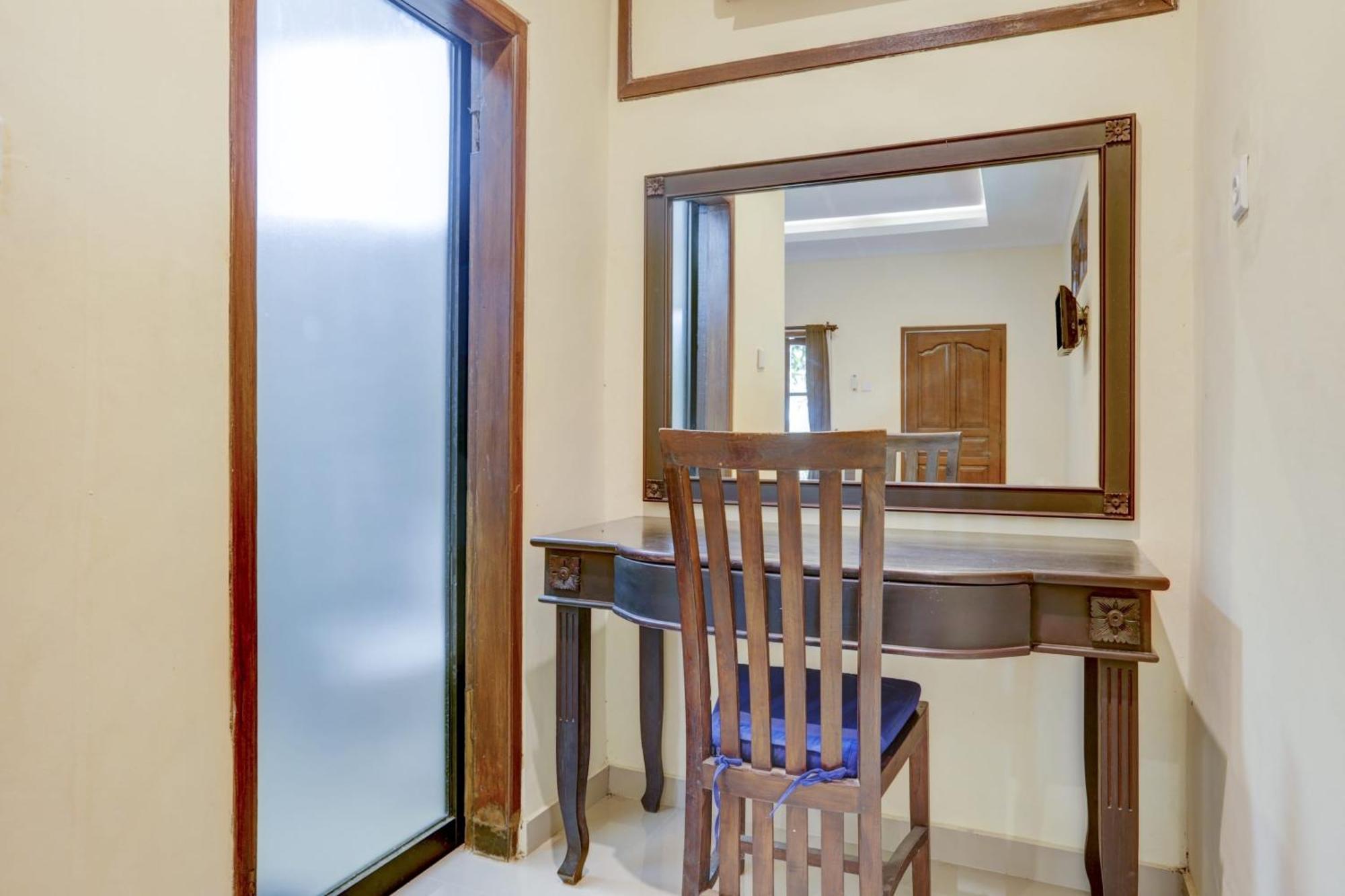 Oyo 1762 Hotel Astiti Graha Tanah Lot Buitenkant foto