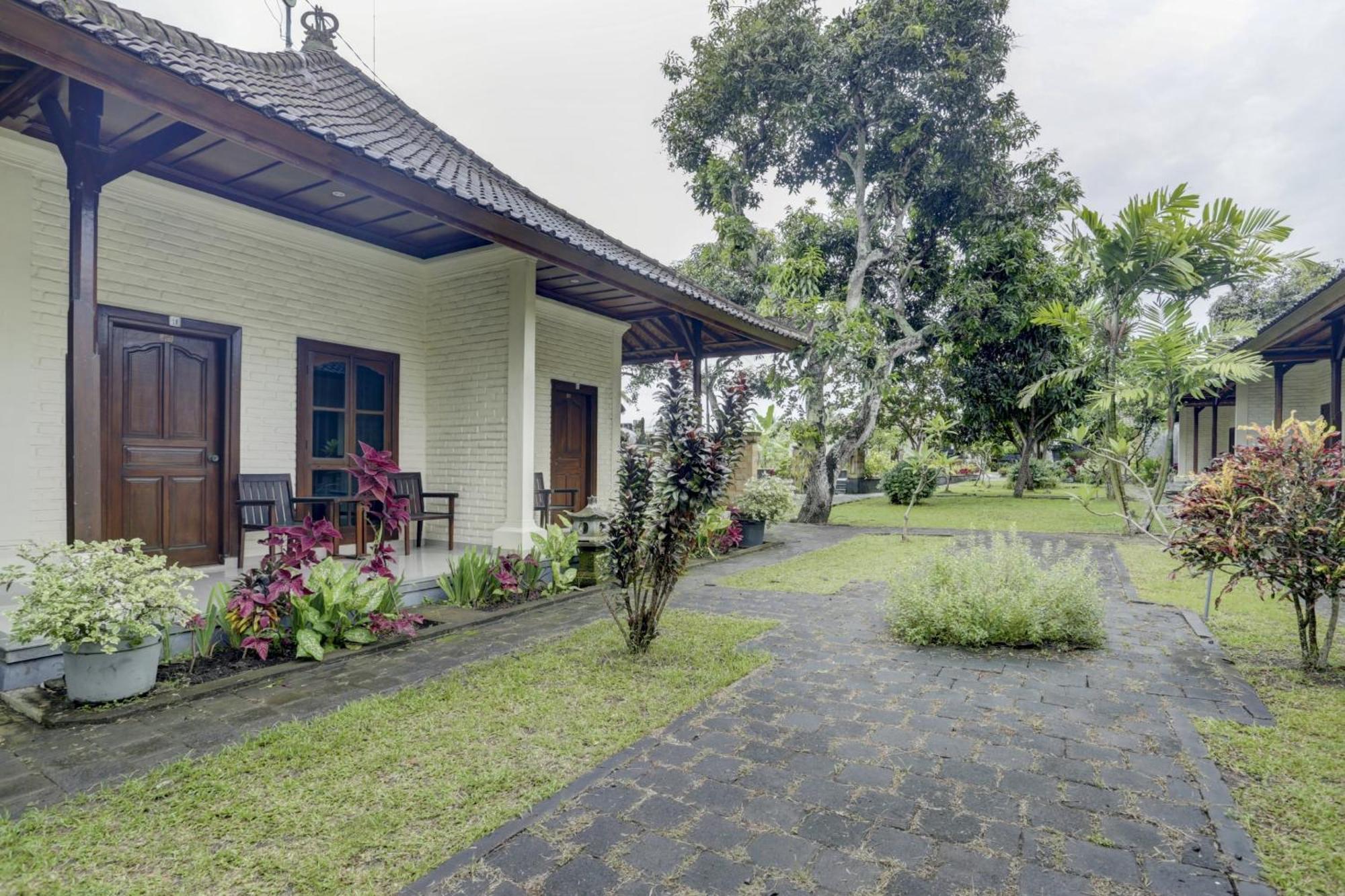Oyo 1762 Hotel Astiti Graha Tanah Lot Buitenkant foto