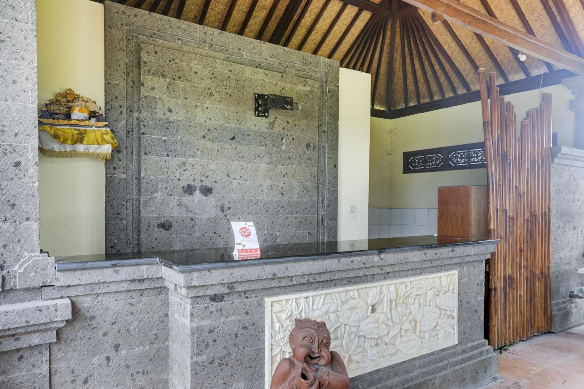 Oyo 1762 Hotel Astiti Graha Tanah Lot Buitenkant foto